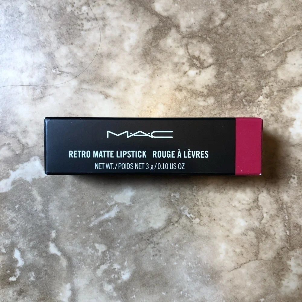 NIB MAC Retro Matte All Fired Up Lipstick